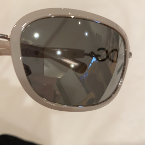 Dolce and Gabbana Madonna Vintage Sunglasses - Picture 3 of 13